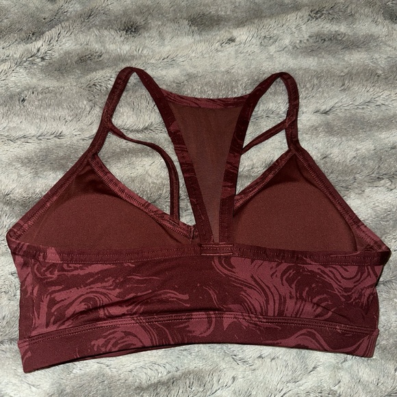 LIKE NEW women’s small ‘Gymshark’ power sports bra - Picture 3 of 4